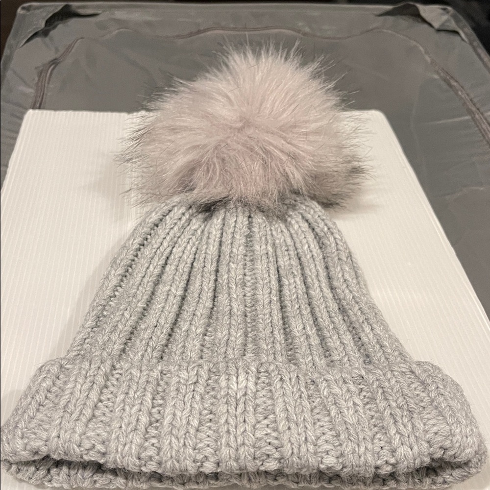 Cozy Gray Knit Pom-Pom Beanie for women so fabulous - Picture 2 of 2